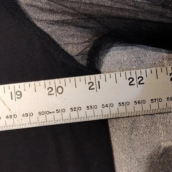 Shein  Women's Black Long Floral Embroidered Mesh Sleeves Size XL 44-12 - Picture 8 of 9